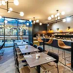 Aparthotel Adagio Leicester